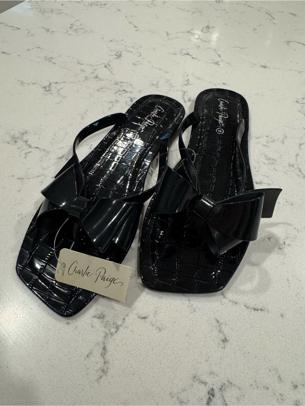 NWT Charlie Paige Black Bow Patent Sandals | Size 8
